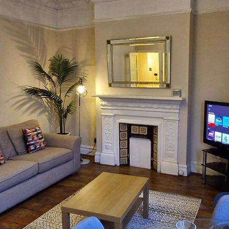 Appartement Charming Flat In Wimbledon à Londres Extérieur photo