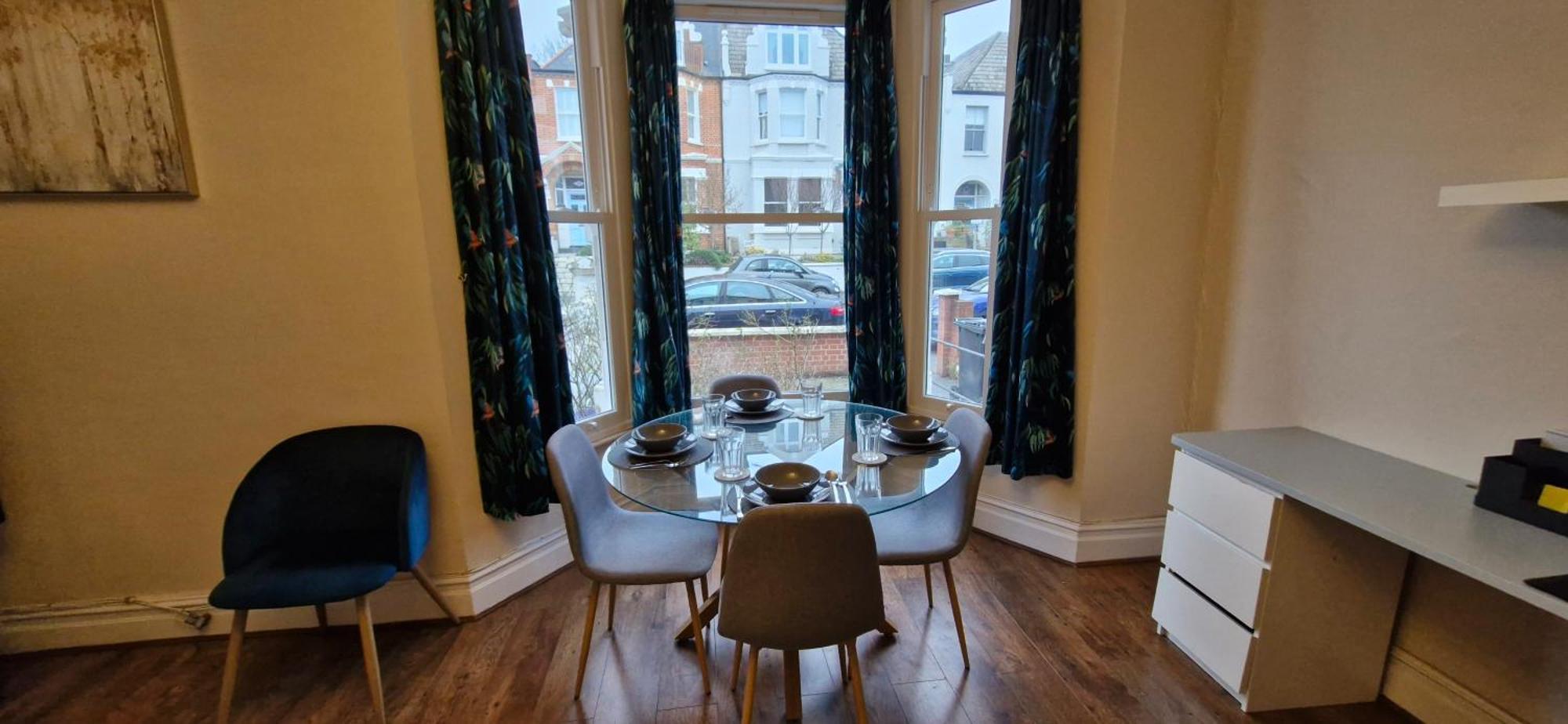 Appartement Charming Flat In Wimbledon à Londres Extérieur photo